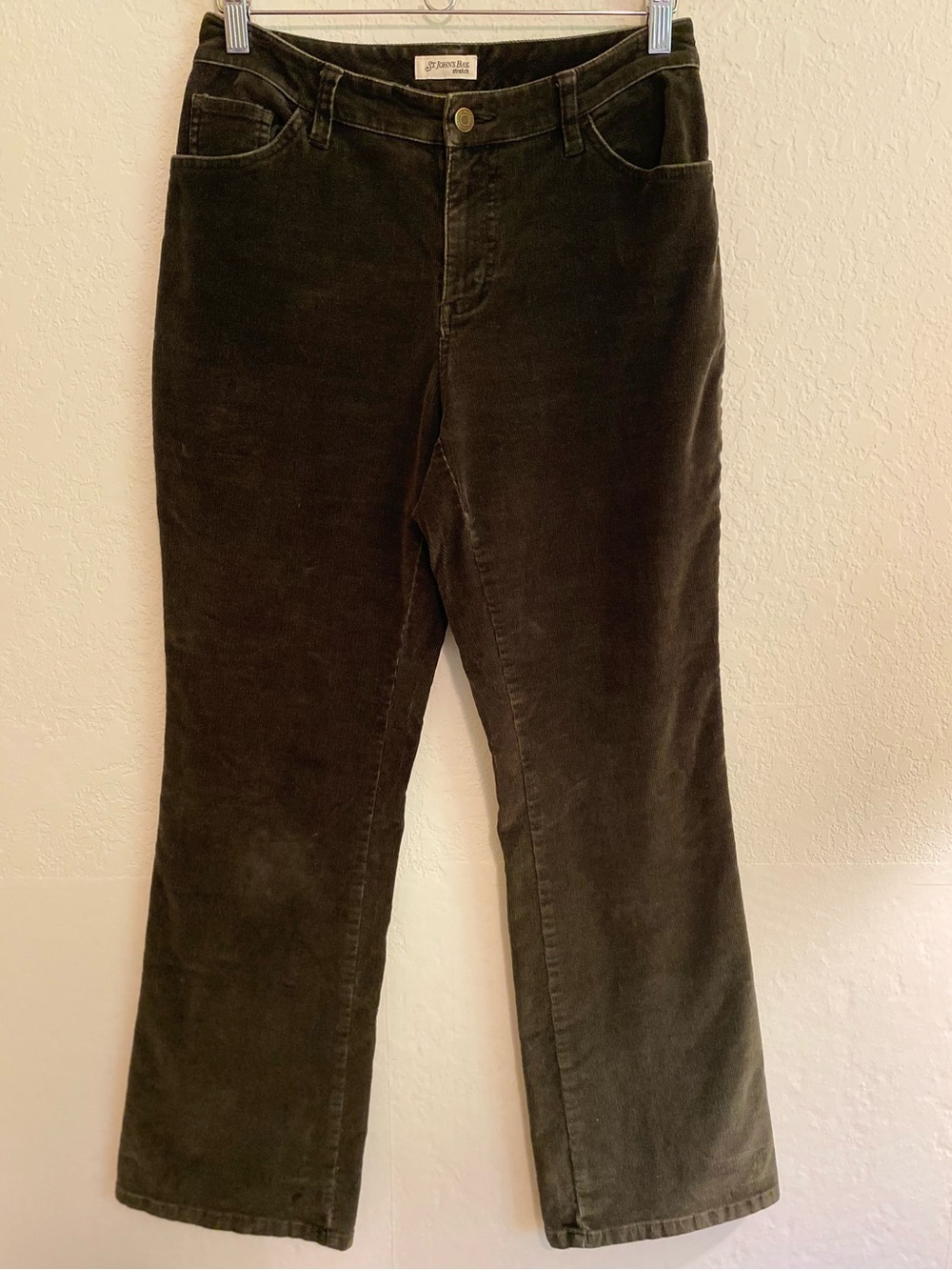 St John’s Bay Stretch Corduroy Boot Cut Pants in Rich Olive Green Women’s Size 6